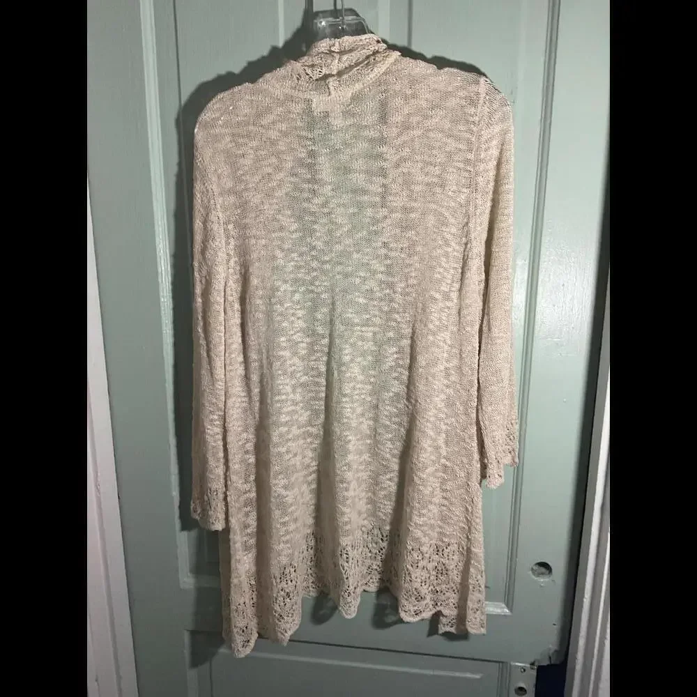 Lightweight Open Knit  Delicate With Scalloped edges  Size 2X - Picture 10 of 12
